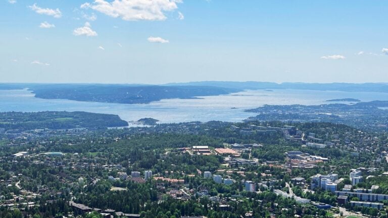 Cityscape of Oslo taken from Holmenkollen. Photo: David Nikel.