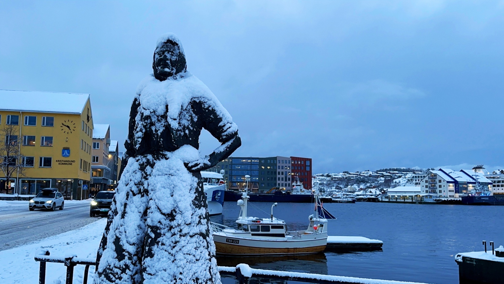 Kristiansund’s Klippfiskkkjerringa in the winter. Photo: David Nikel.