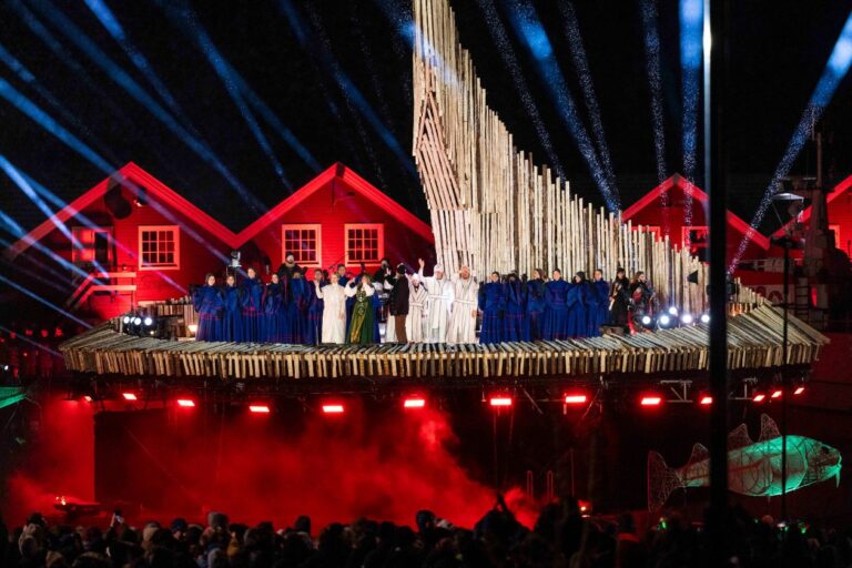 Performances on the main stage. Photo: David Engmo / Bodø 2024.