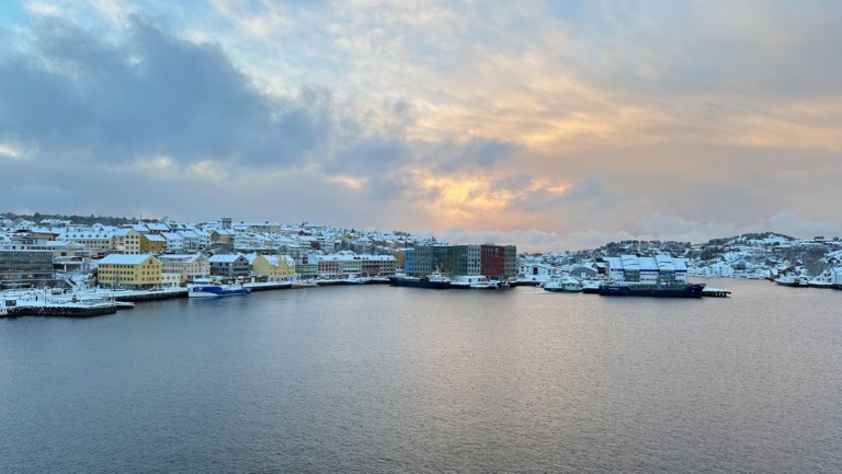 Gorgeous winter light in Kristiansund. Photo: David Nikel.