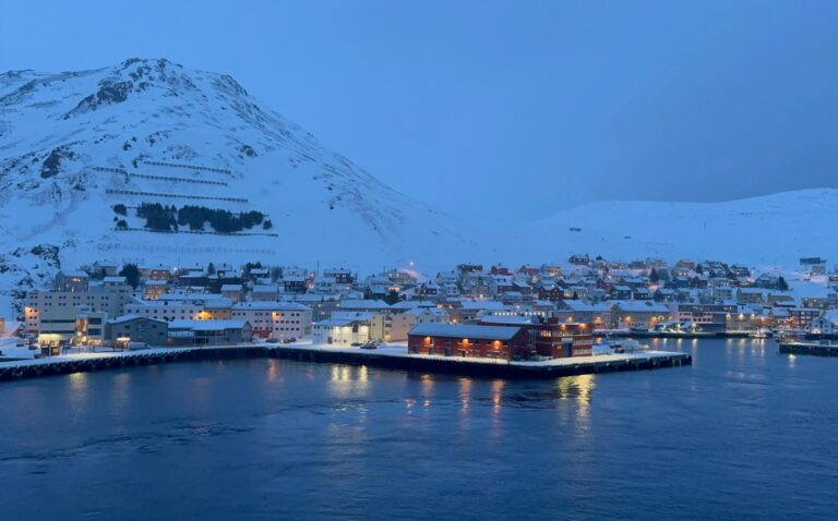 Honningsvåg in the blue light of winter. Photo: David Nikel.