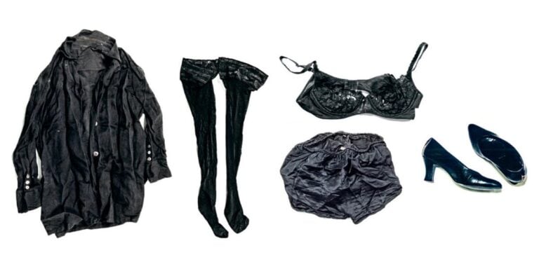 Clothes found on the woman. Photo: Oslo Police District.