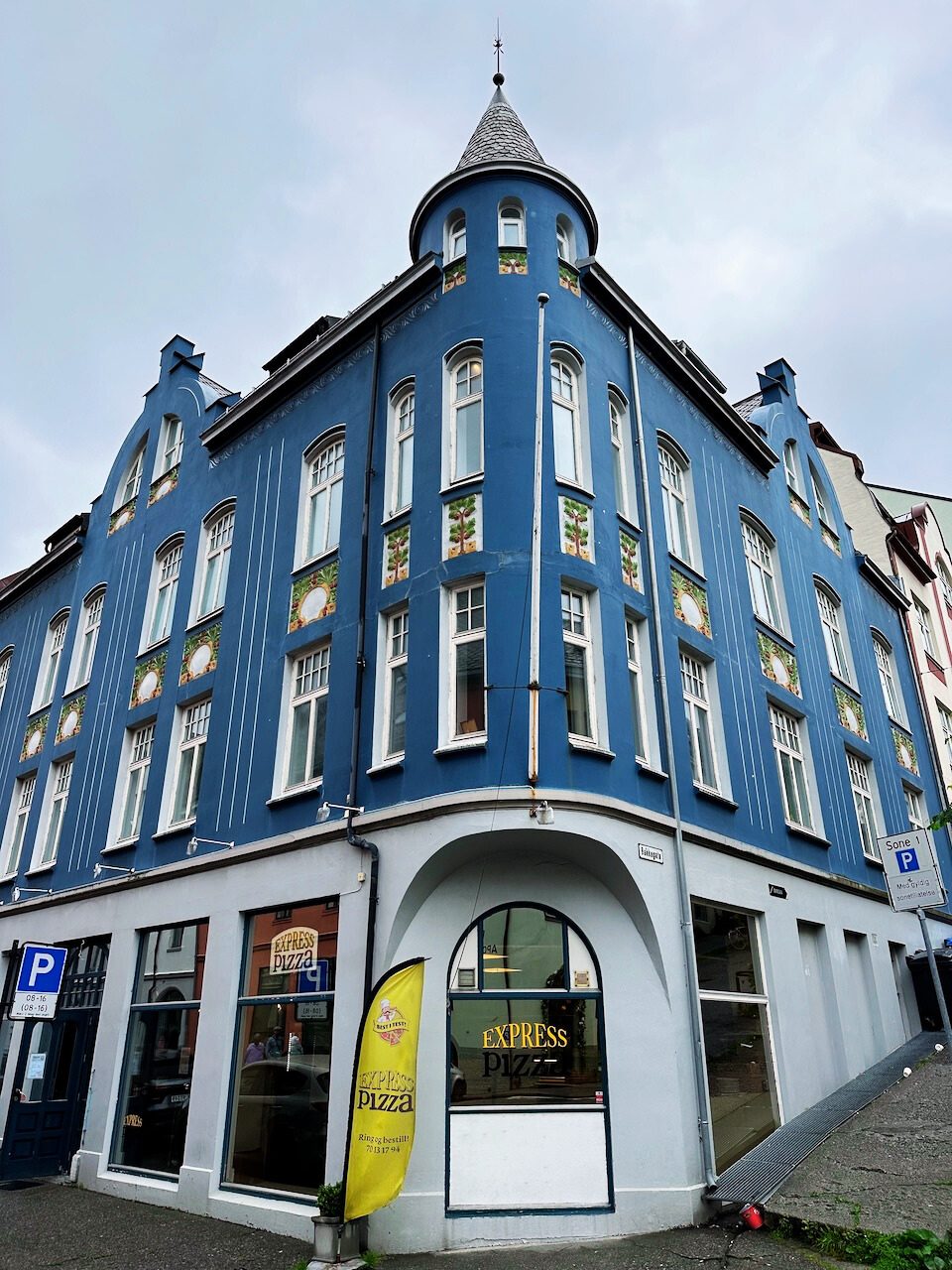 Blue art nouveau building in downtown Ålesund. Photo: David Nikel.