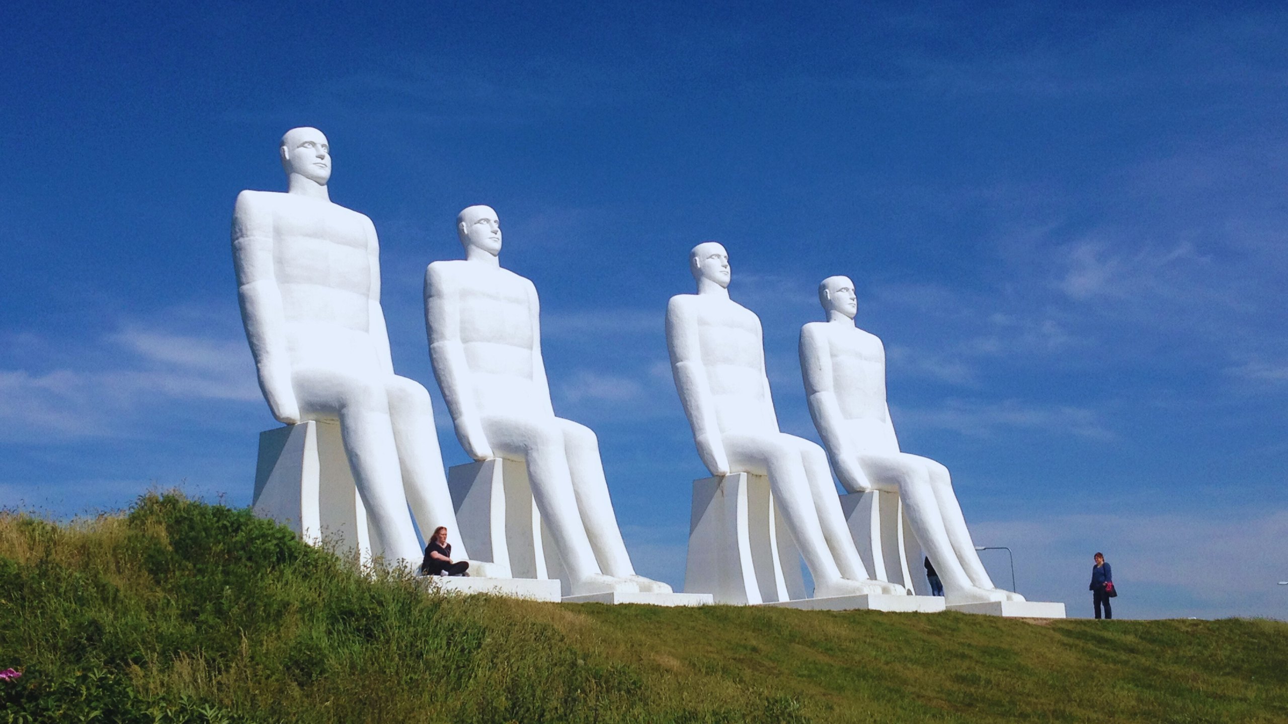 ‘Man Meets the Sea’ sculpture on the shore of Esbjerg, Denmark. Photo: David Nikel.