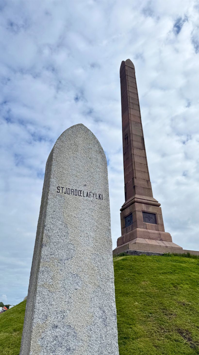 County stone at Haraldshaugen. Photo: David Nikel.