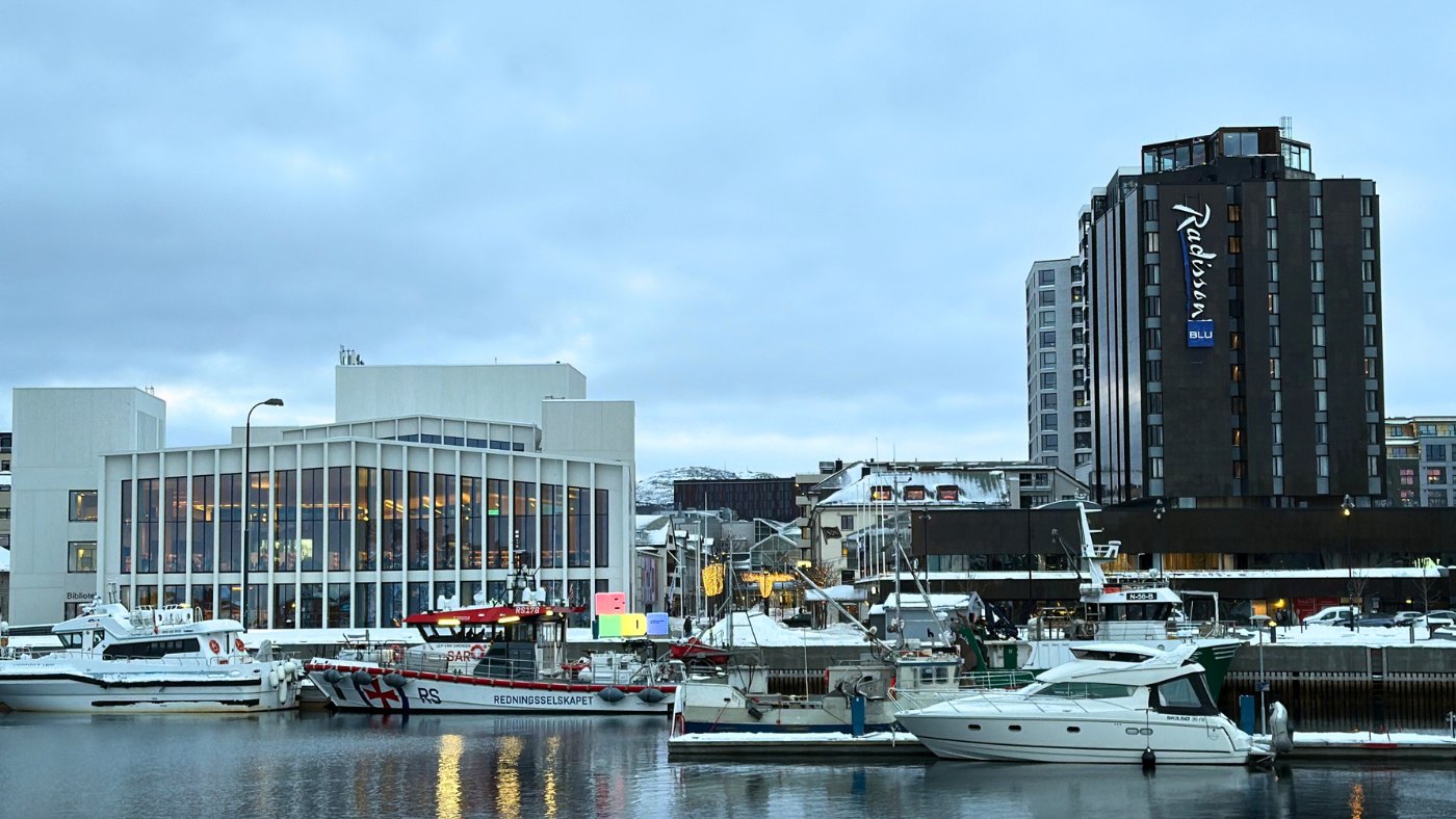 Radisson Blu hotel next to Stormen Library on Bodø waterfront. Photo: David Nikel.
