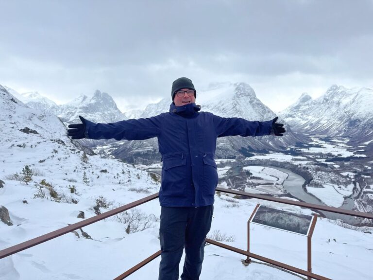 David Nikel enjoying the cold weather of Åndalsnes.