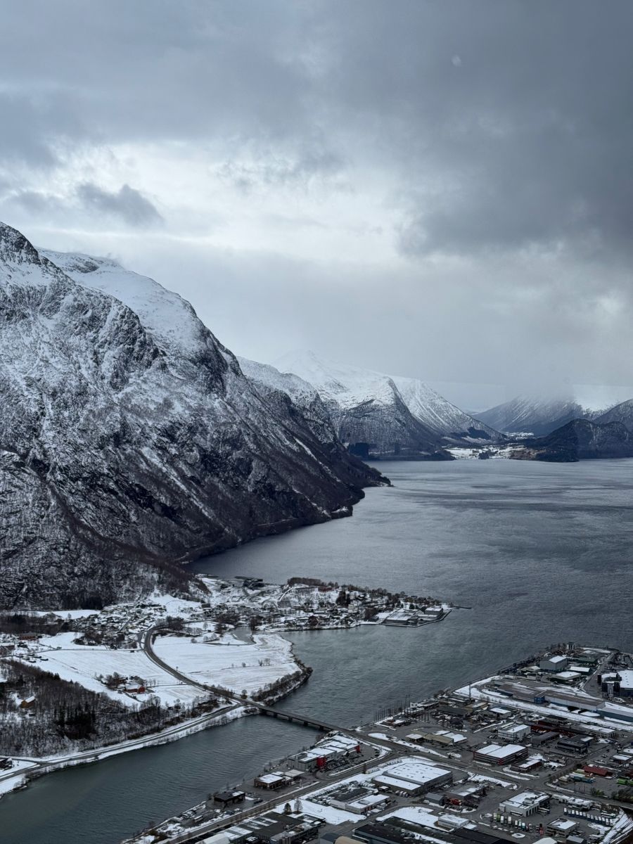 The Romsdalsfjord in the winter seen from the gondola. Photo: David Nikel.