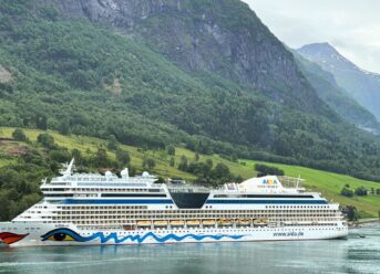 What To Pack For A Norway Cruise In Summer